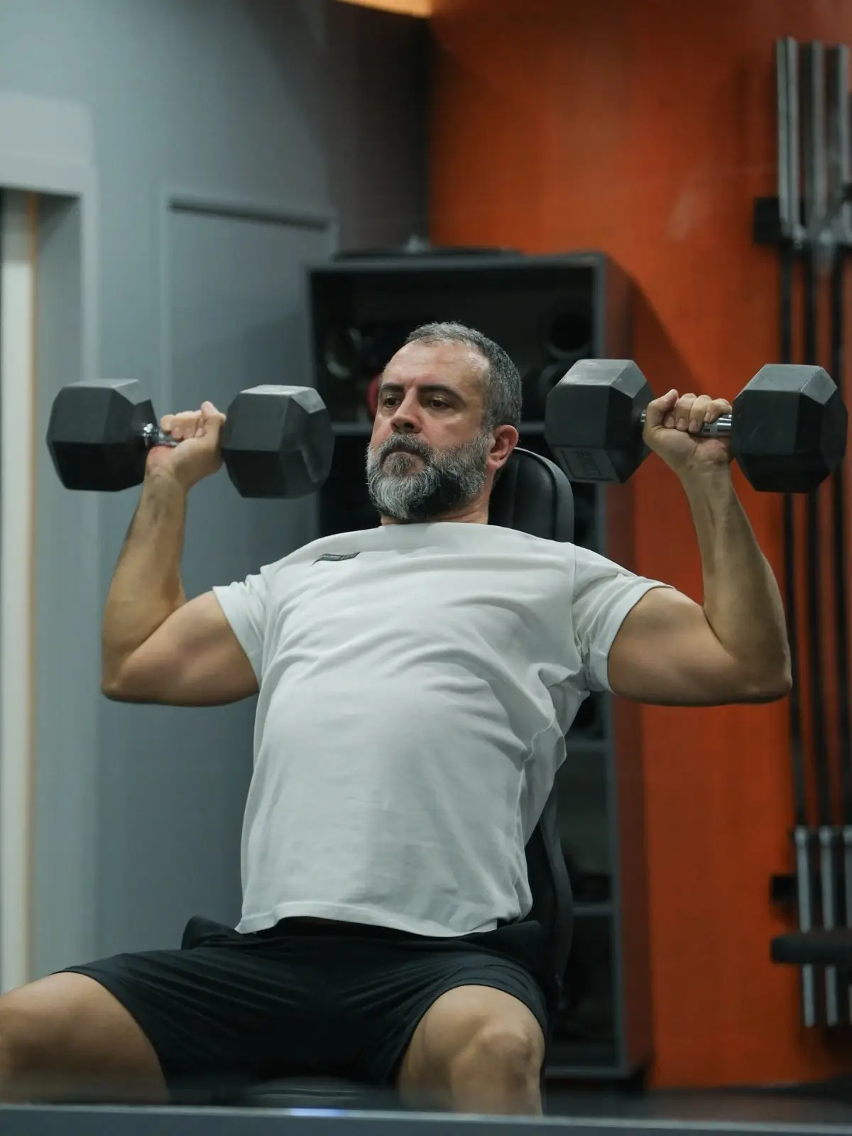 Geniş ve ferah fitness alanı
